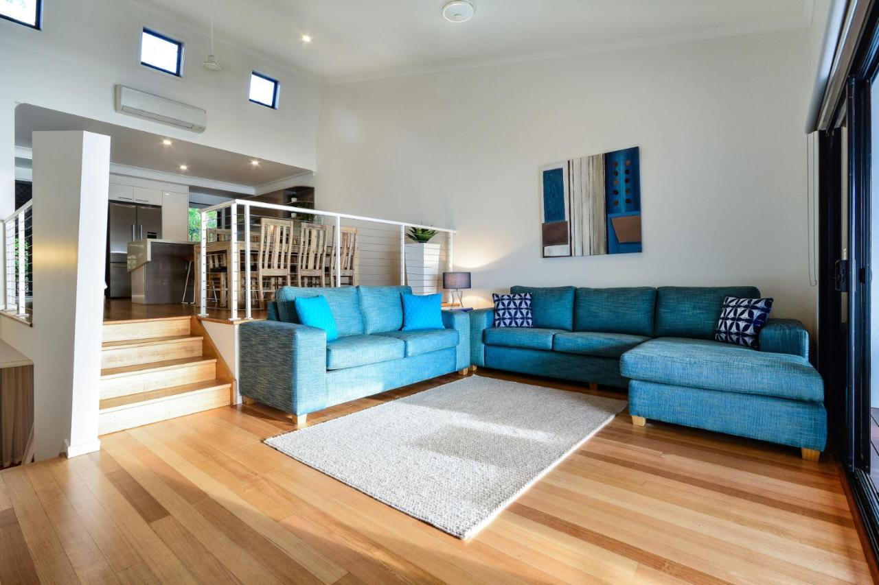 Shorelines 31 Renovated Upmarket Two Bedroom Apartment With Ocean Views And Buggy Hamilton Island Esterno foto