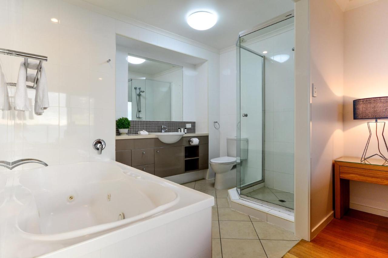 Shorelines 31 Renovated Upmarket Two Bedroom Apartment With Ocean Views And Buggy Hamilton Island Esterno foto